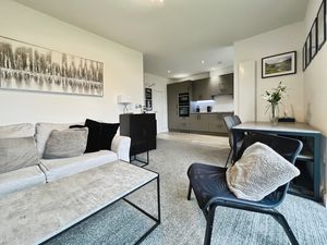 Living room- click for photo gallery